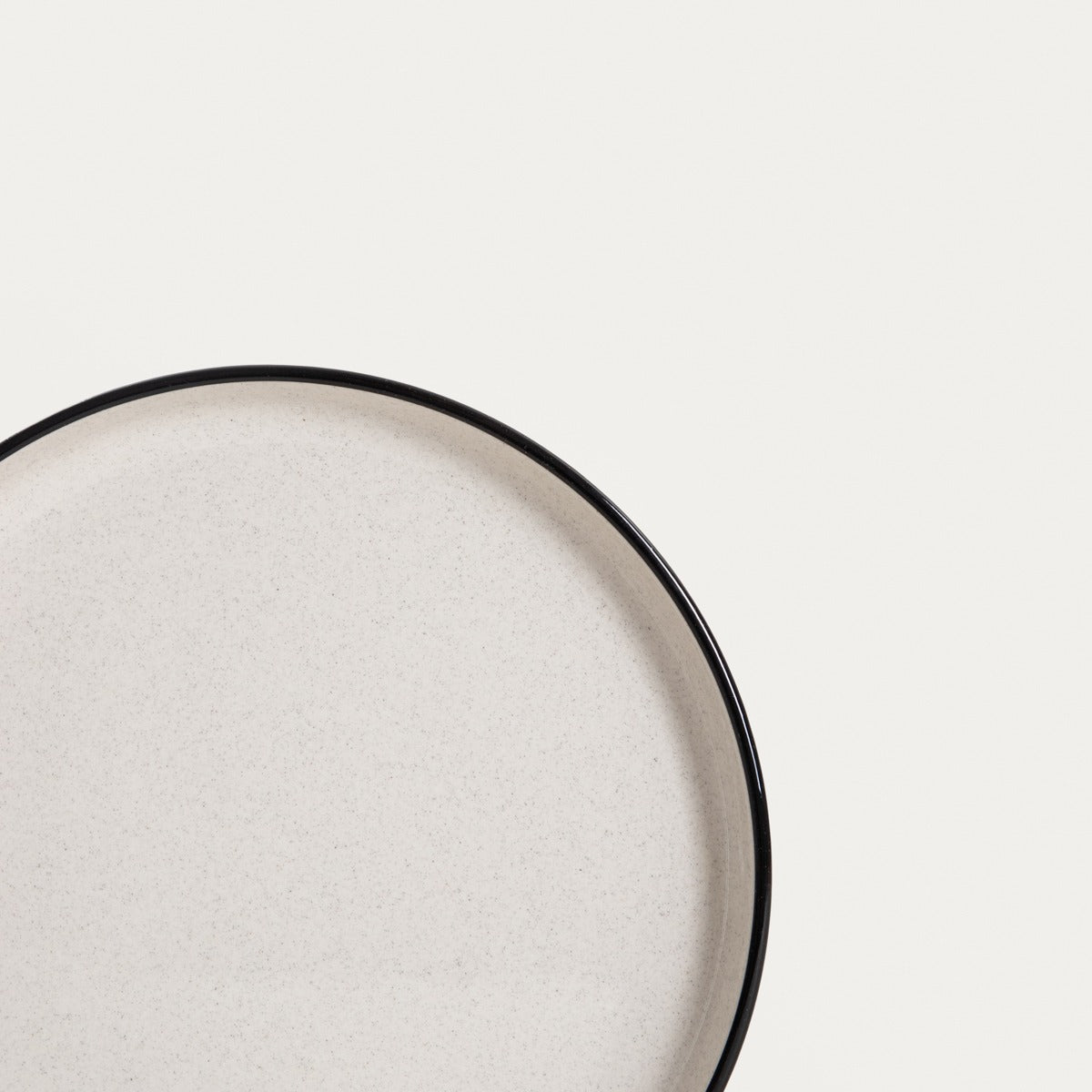 AZRA Dessert Plate with Black Rim - 20 cm Stoneware