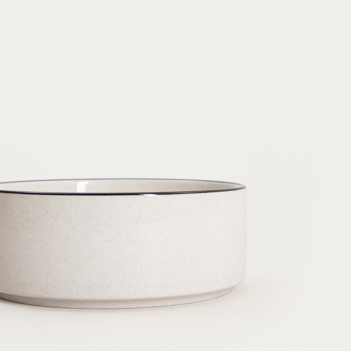 AZRA Ceramic Bowl with Black Rim - 16 cm
