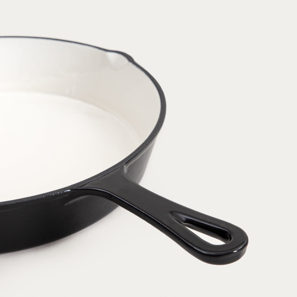 ANDREAS Cast Iron Skillet 26 cm Beige/Black