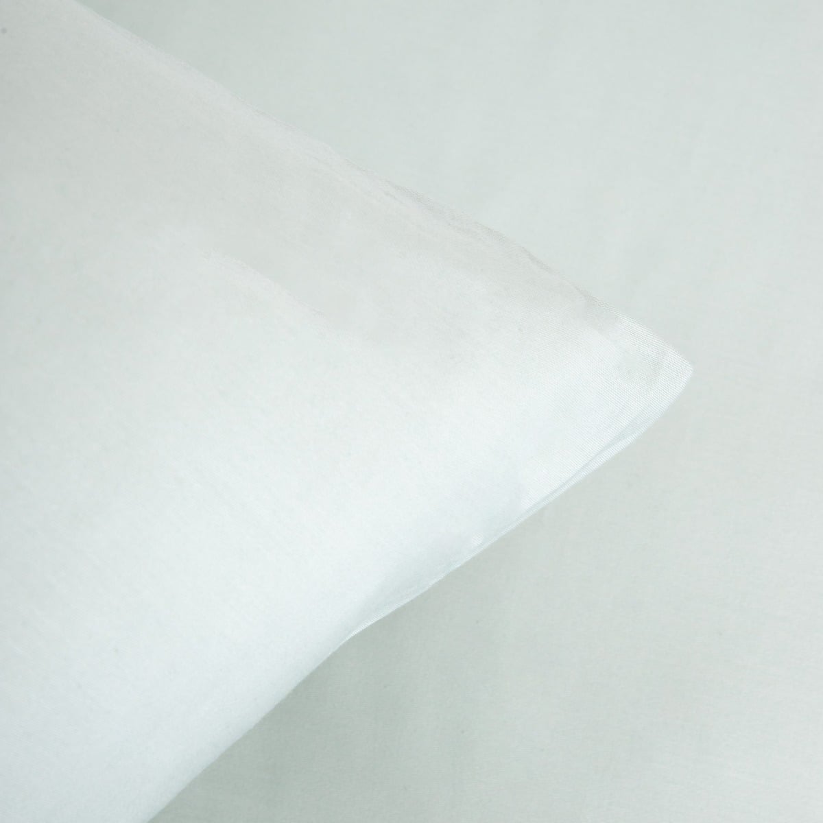 Bed linen set AVELIA Pistachio Satin Blend Bed Linen Set 220x200 cm