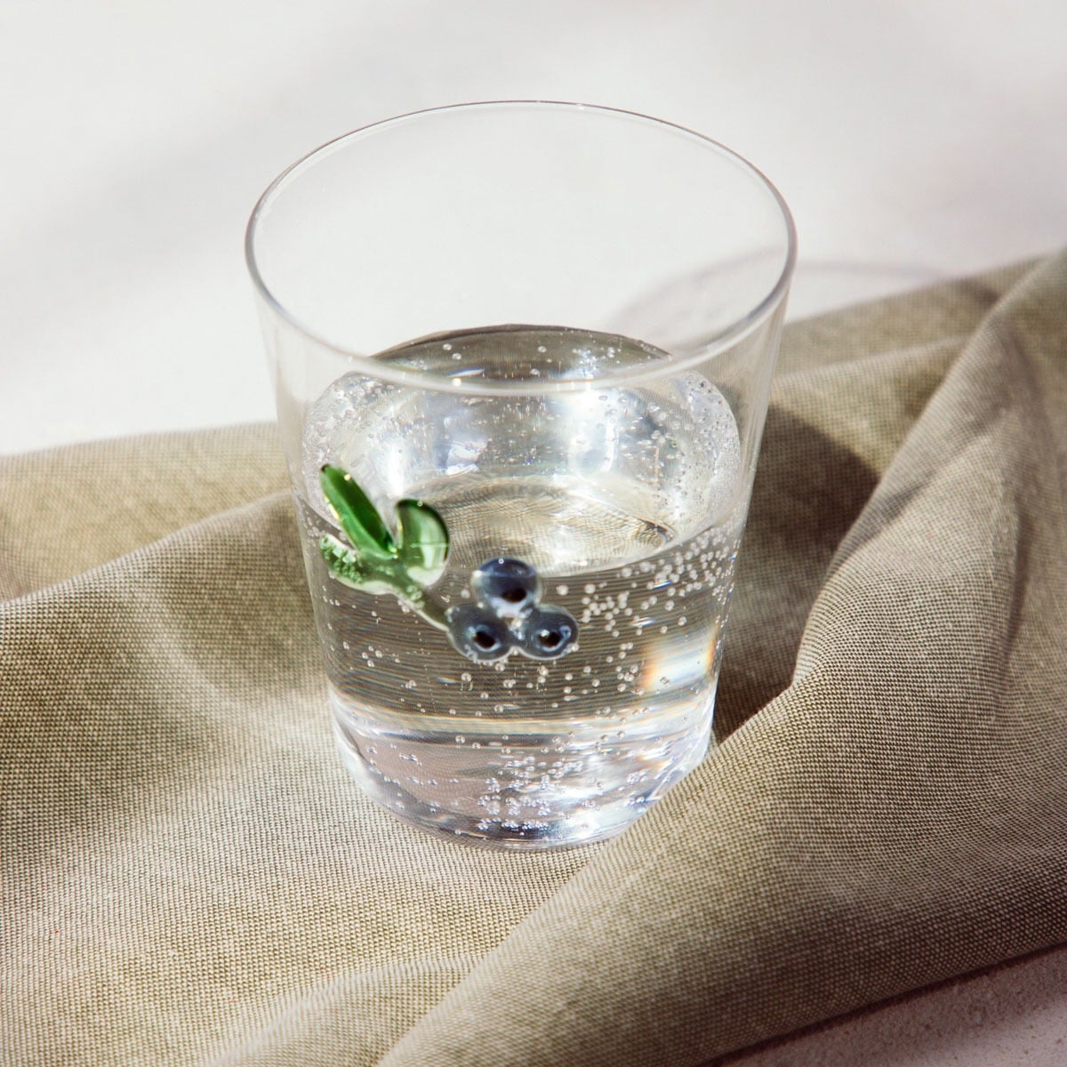 CEPILLO Glass Mug with Blueberries 0.4L