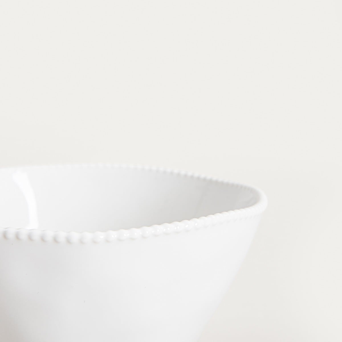 PADRA White Dinner Set - 6 Piece Stoneware Plates