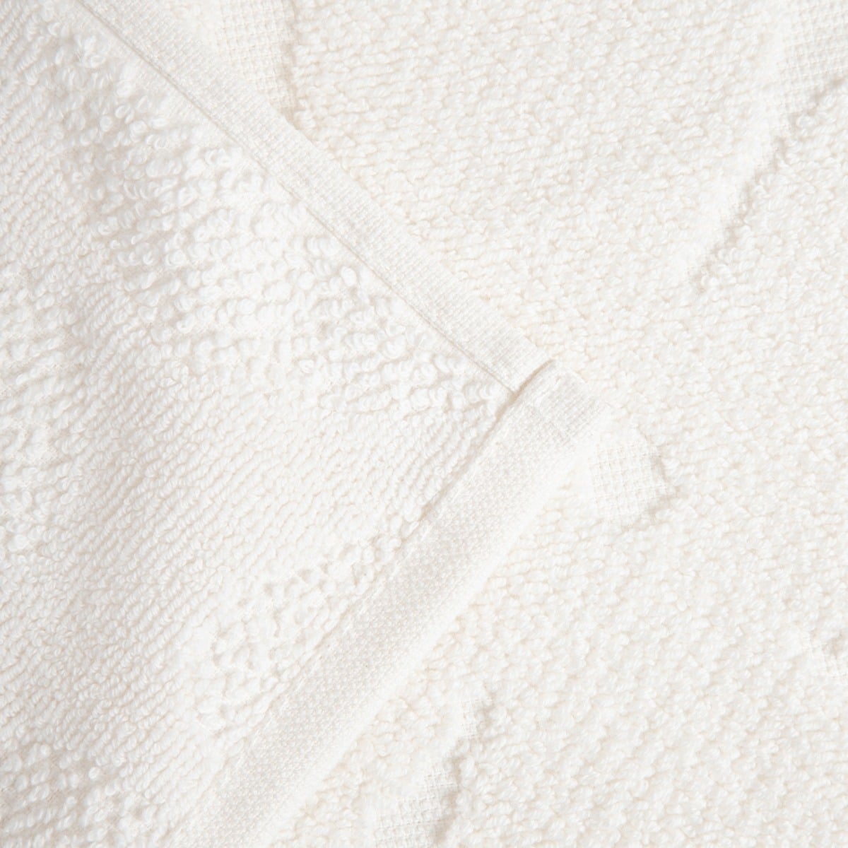 FLORES Ecru Jacquard Towel 100x150 cm