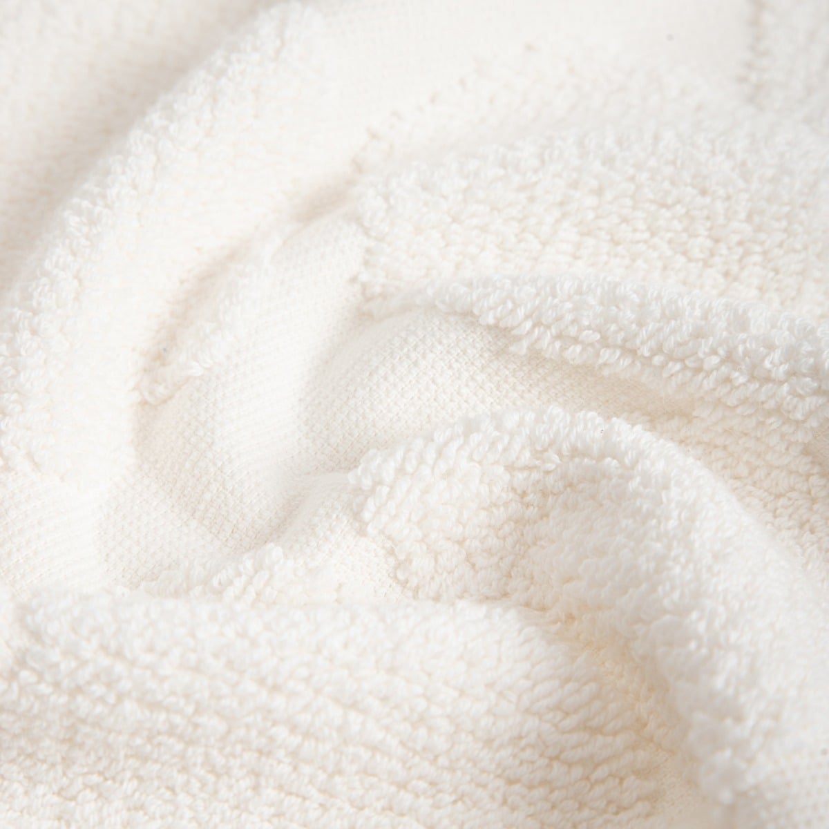FLORES Ecru Jacquard Towel 100x150 cm
