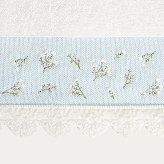 VELIA Towel with Decorative Blue Embroidery 50x90 cm