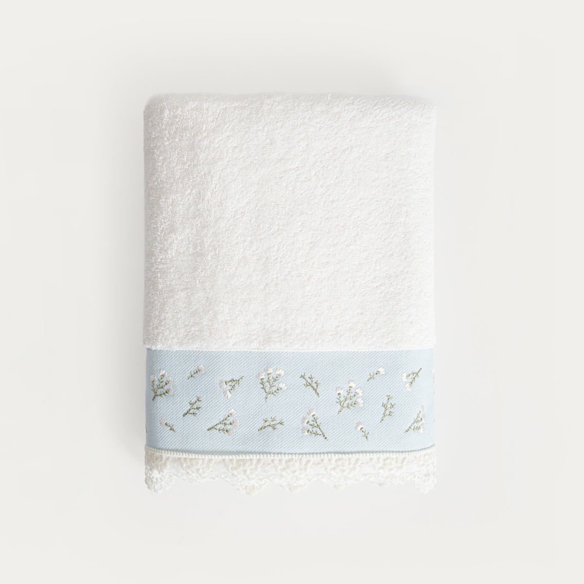 VELIA Towel with Decorative Blue Embroidery 70x130 cm