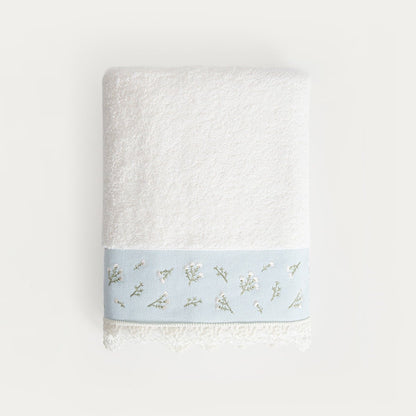 VELIA Towel with Decorative Blue Embroidery 70x130 cm