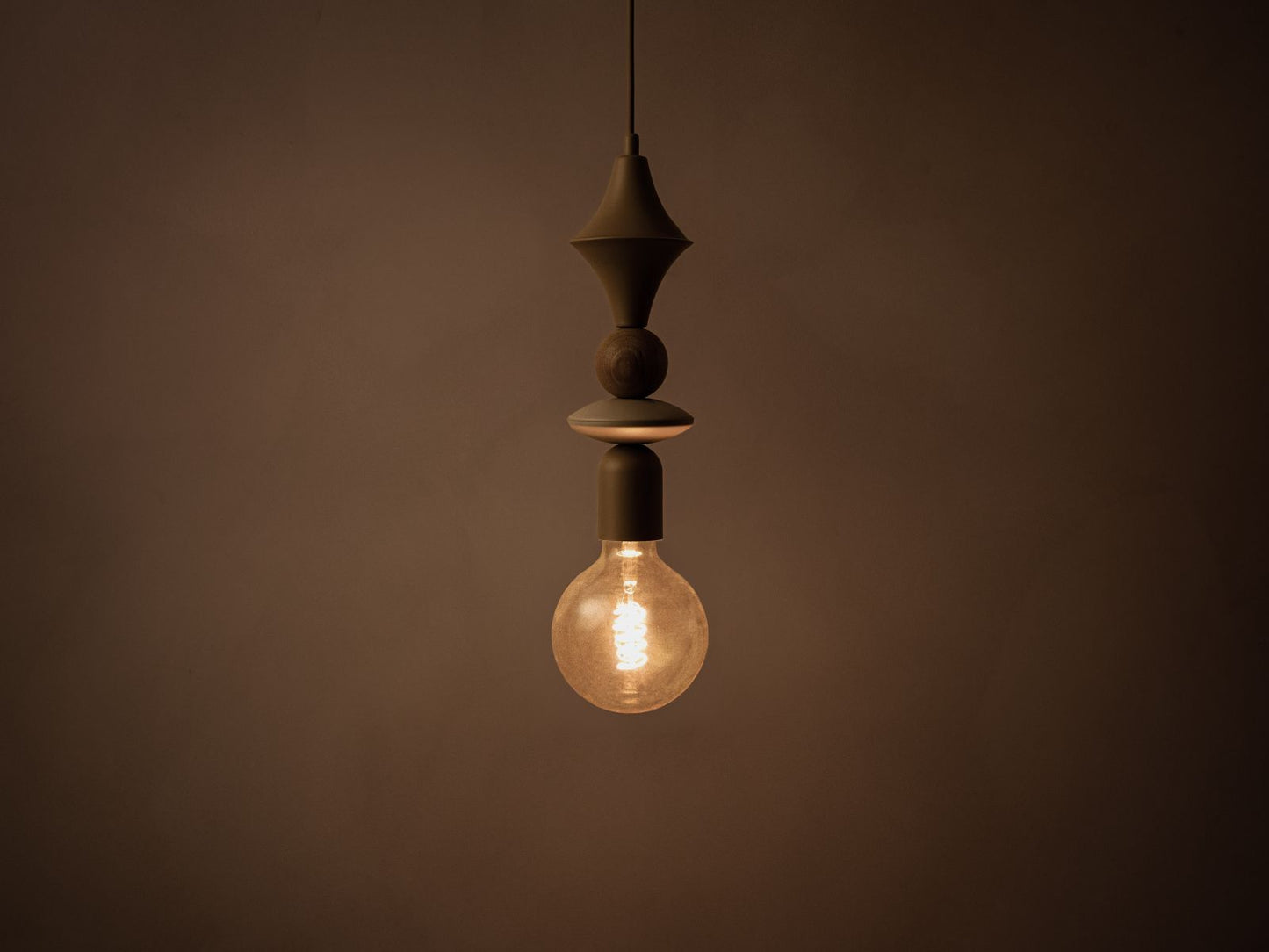 Halo — Lighting (10x10x150 cm)
