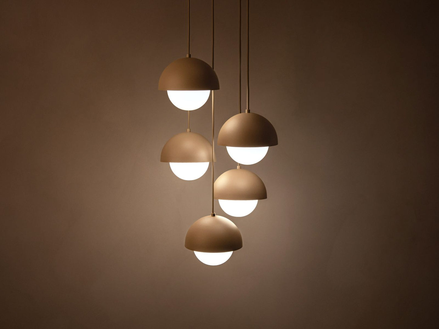 Kora — Lighting (32x32x140 cm)