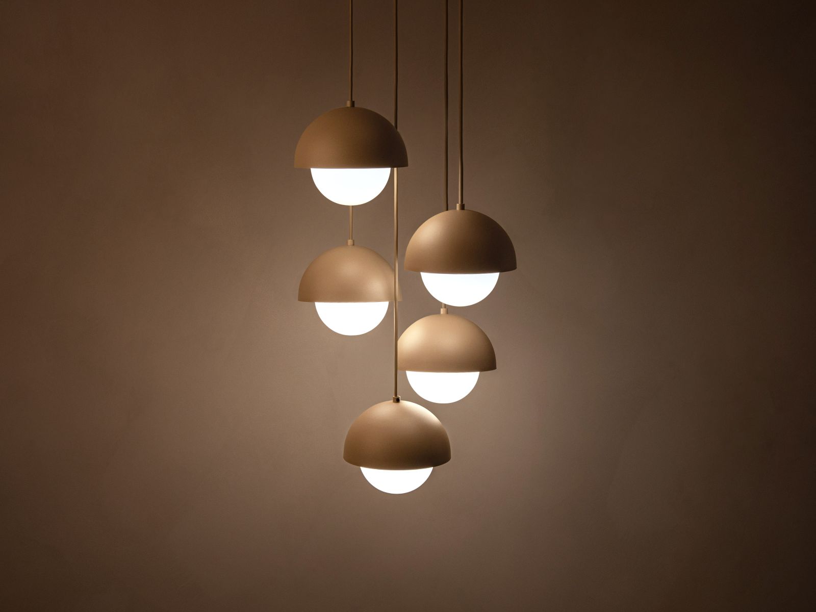 Kora — Lighting (32x32x140 cm)