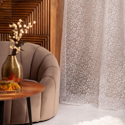 B2 Essentials White Voile Curtain with Flock and Rings 140x250 cm