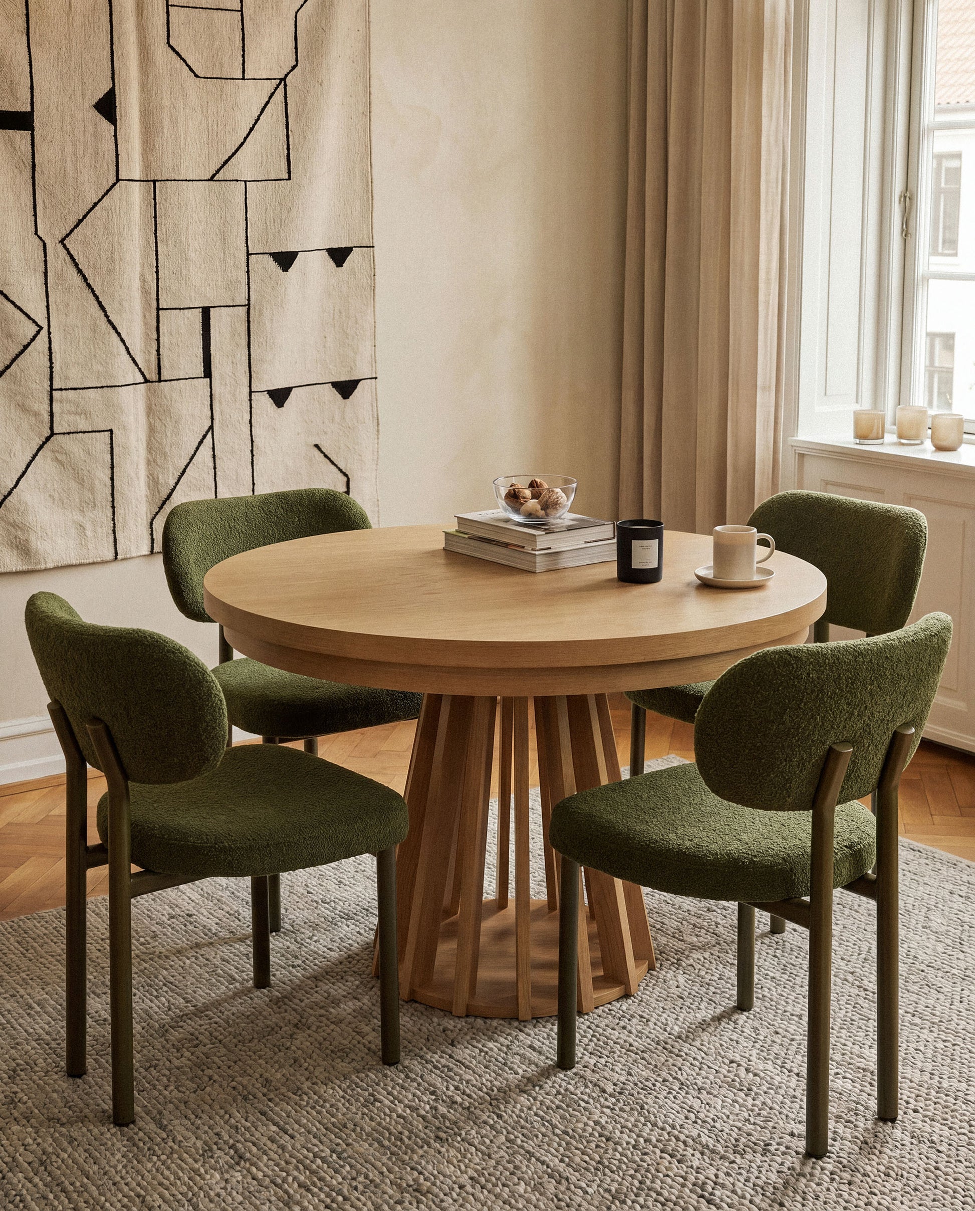 Melva — Table (110x110x76 cm)