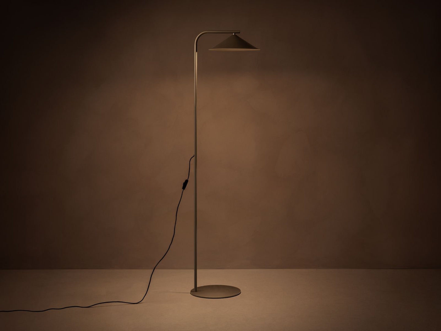 Nocte — Lighting (41x30x160 cm)