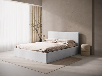 Susan — Bed