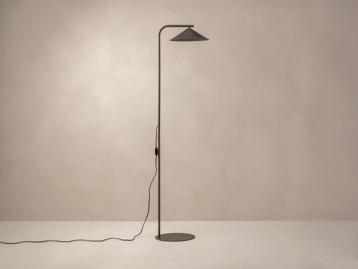 Nocte — Lighting (41x30x160 cm)
