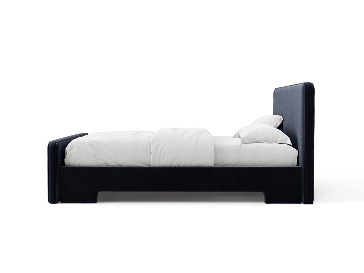 Eda — Bed (171x216x100 cm)