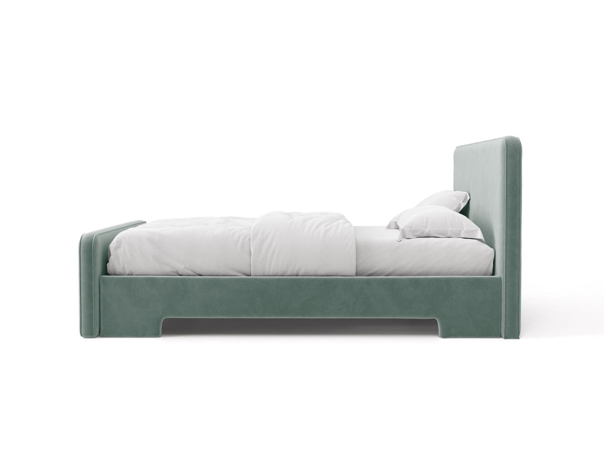 Eda — Bed (151x216x100 cm)