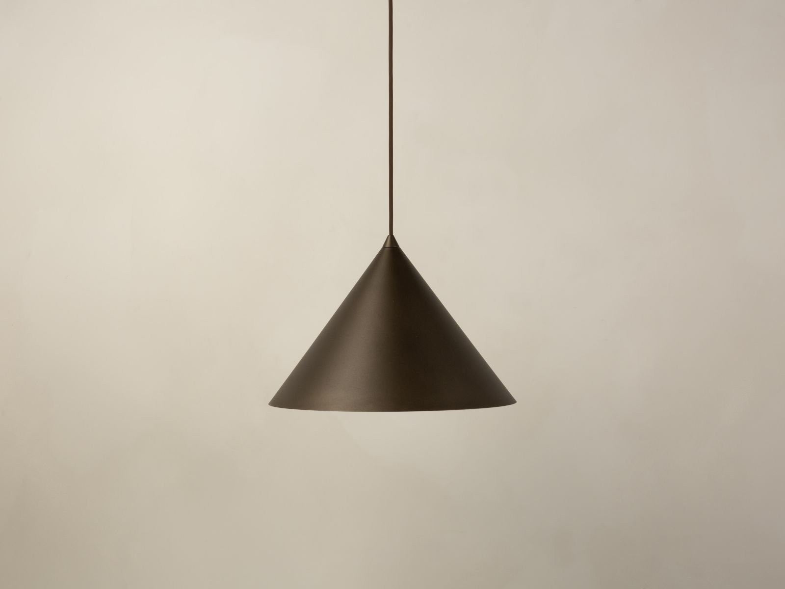 Timbo — Lighting (26x26x160 cm)