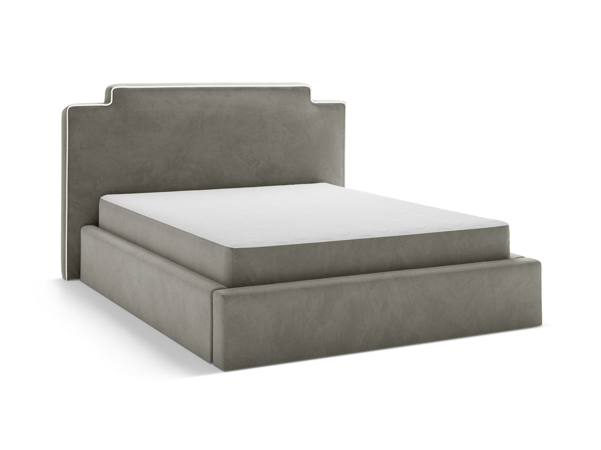 Princess — Bed (220x222x122 cm)