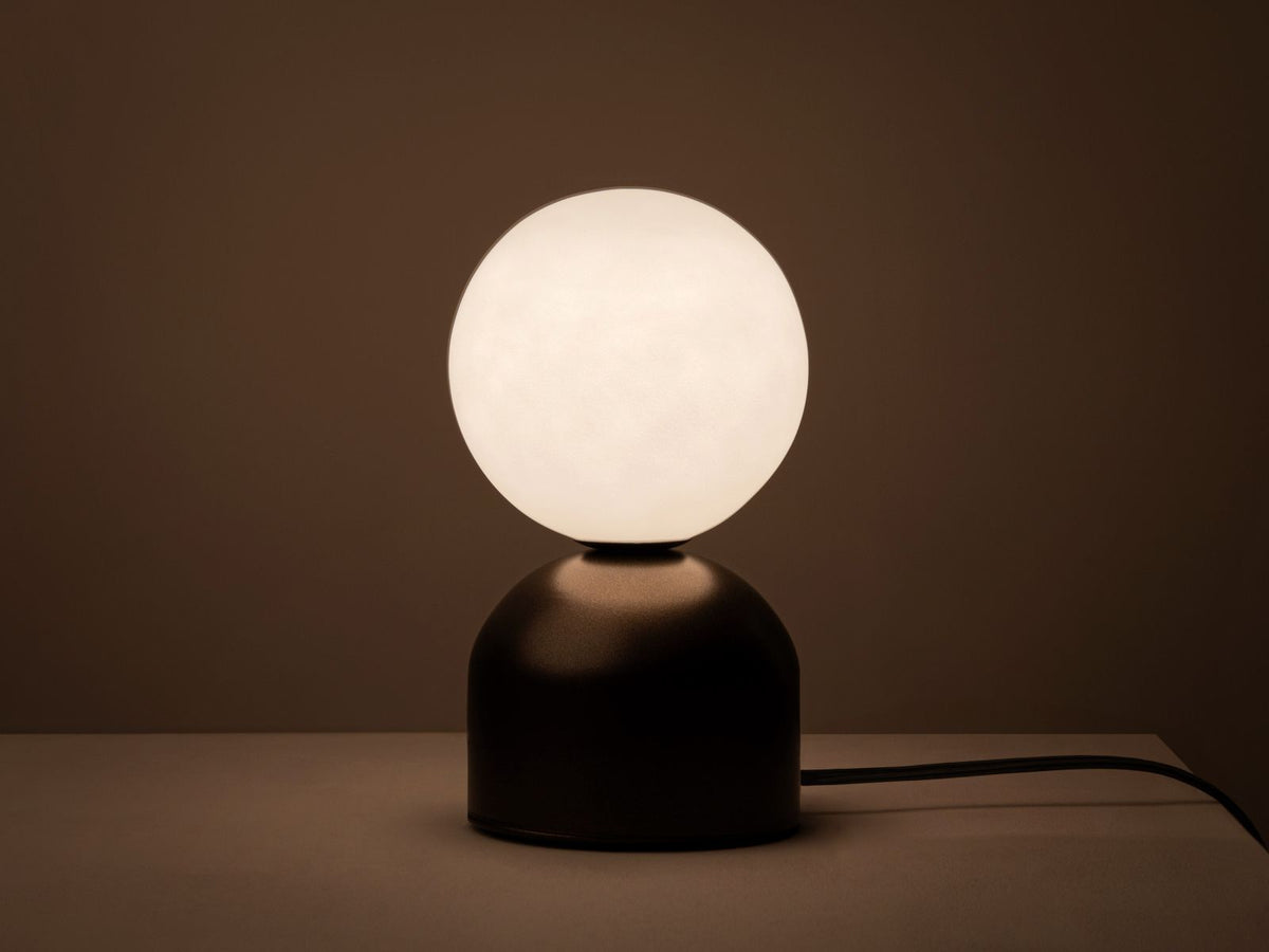 Ely — Lighting (12x12x21 cm)