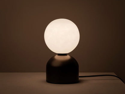 Ely — Lighting (12x12x21 cm)