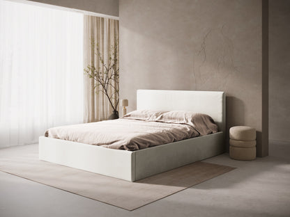 Susan — Bed