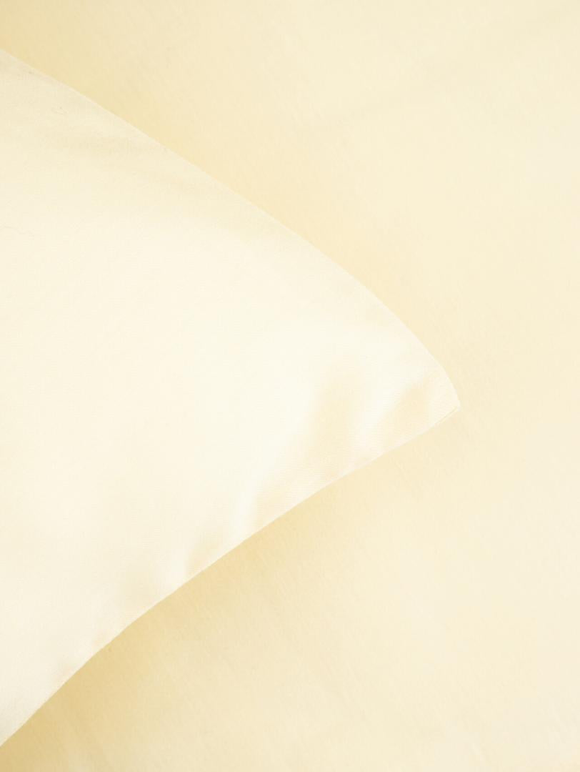 Bed linen set AVELIA Yellow Satin Viscose Blend Bed Linen Set 140x200 + 70x80 cm