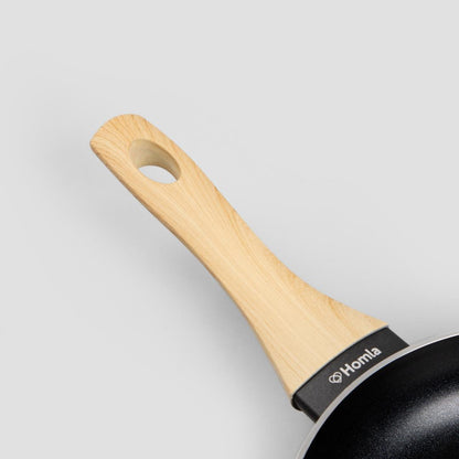 B2 Albero Essentials Black Frying Pan 20cm