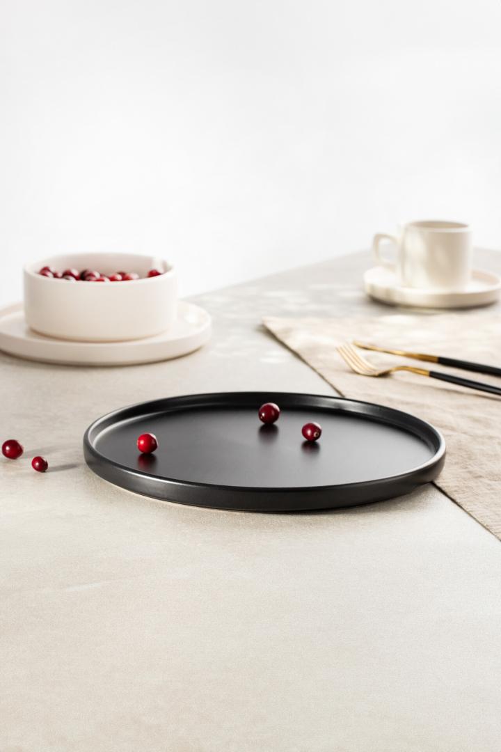 FAMELIO Black Dinner Plate 28 cm