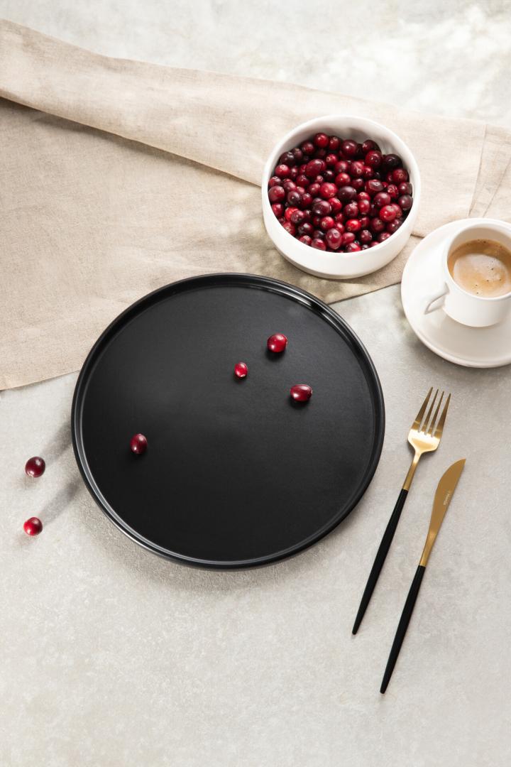 FAMELIO Black Dinner Plate 28 cm