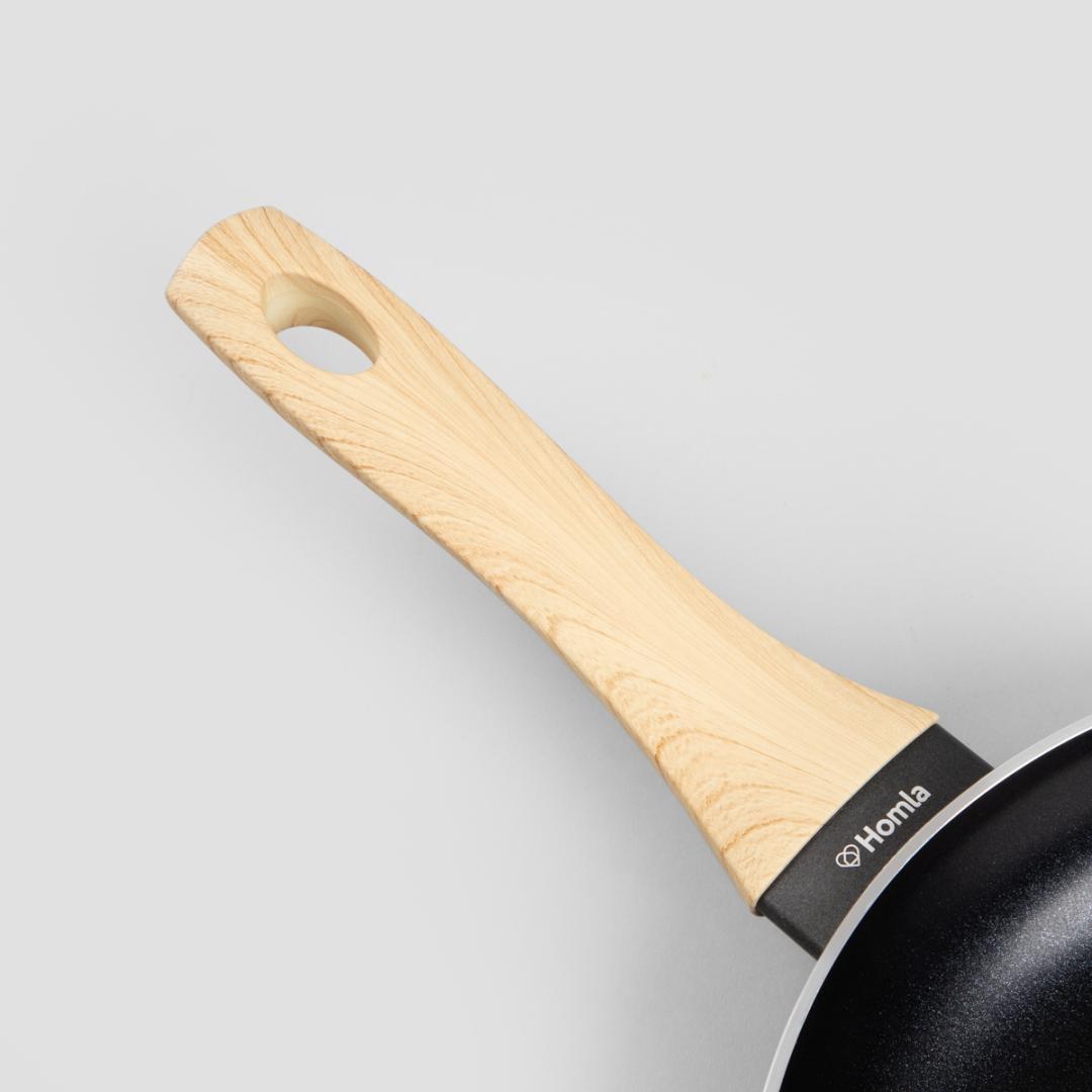 B2 Albero Essentials Black Frying Pan 24cm