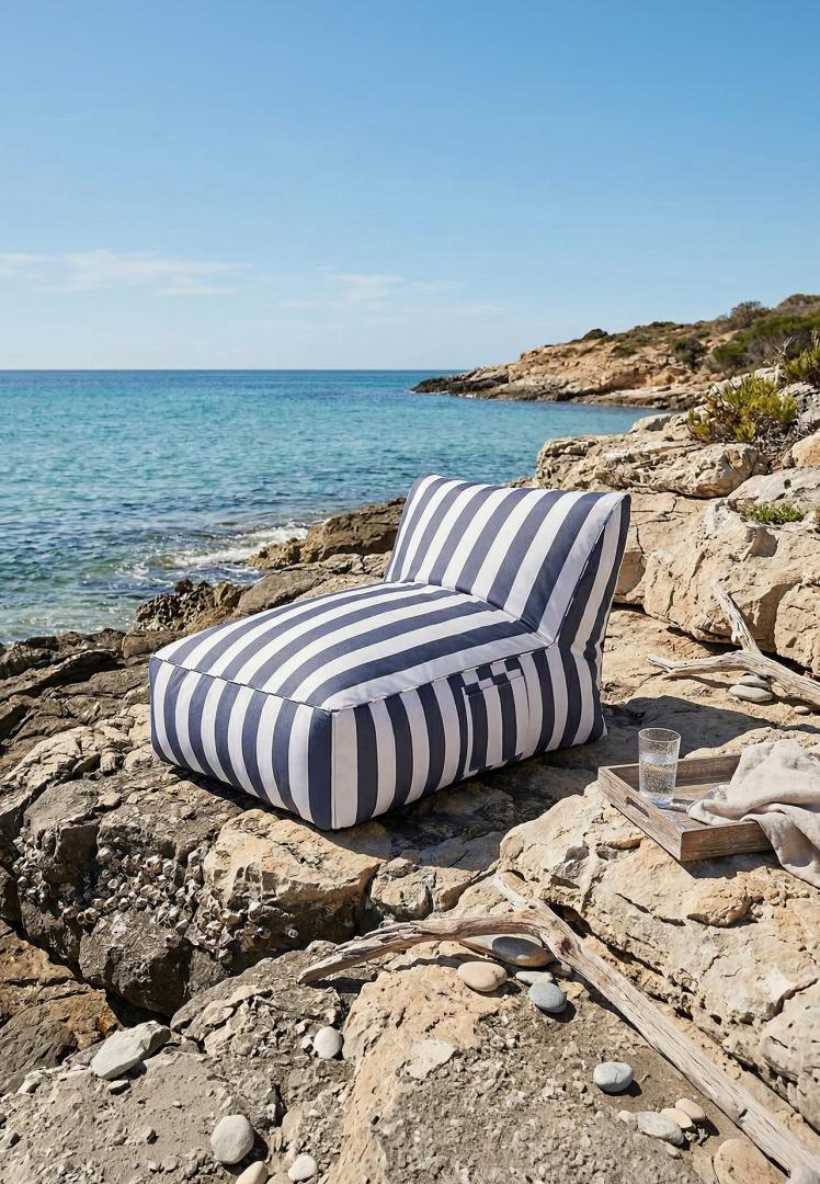 Maris Blue and White Striped Couch Lounger 102x72x65 cm