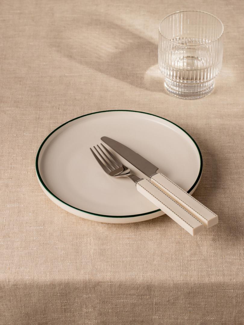BLYDE Porcelain Plate with Green Rim 20cm