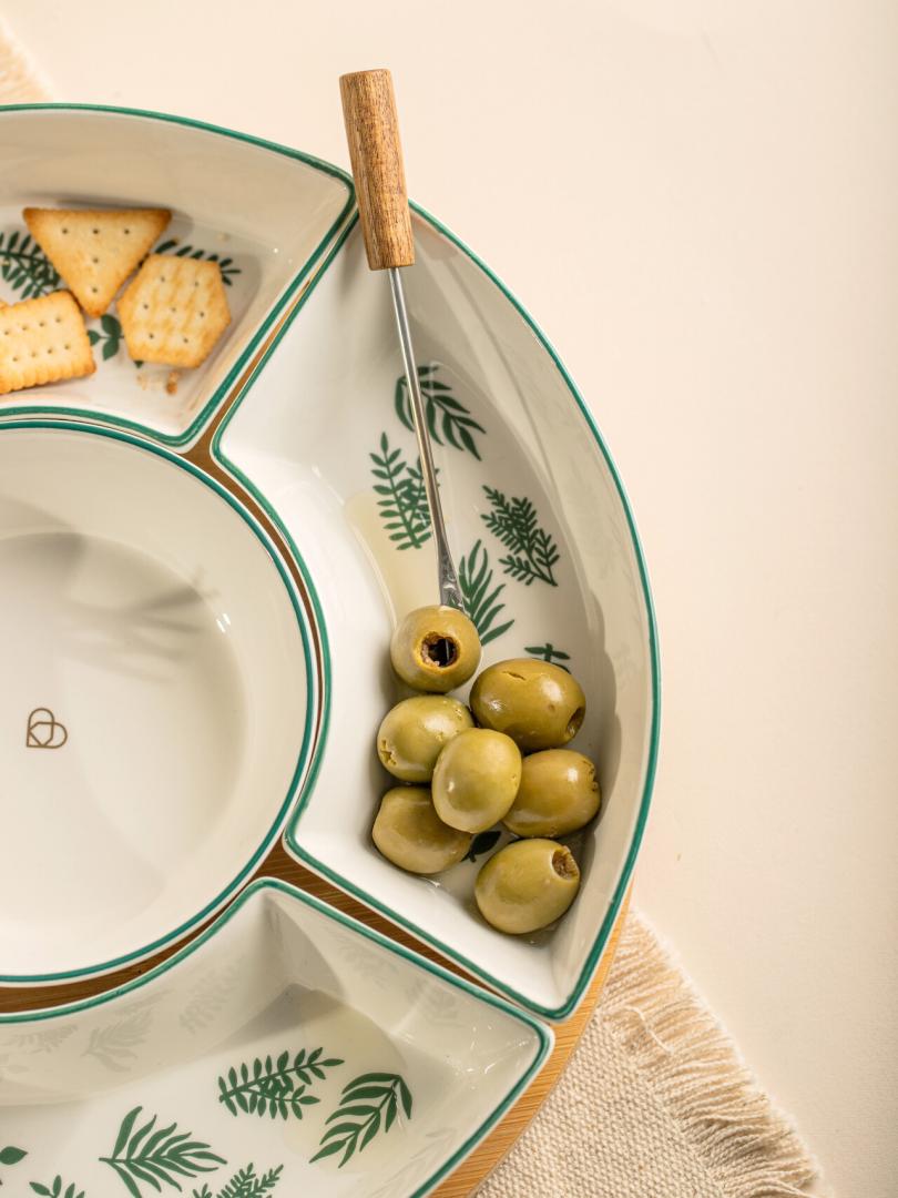 FINCAN Ceramic Serving Platter with Green Leaves 30cm
