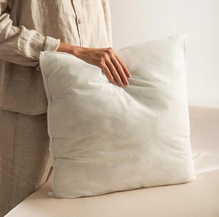 TOBY Pillow Insert for 45x45 cm Cushion Covers
